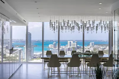 300 S Pointe Dr #PH-5, Miami Beach, FL 33139 - Photo 5