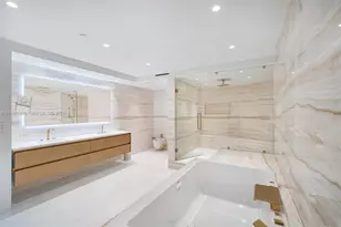 300 South Pointe Dr, Miami Beach, FL 33139 - Photo 33