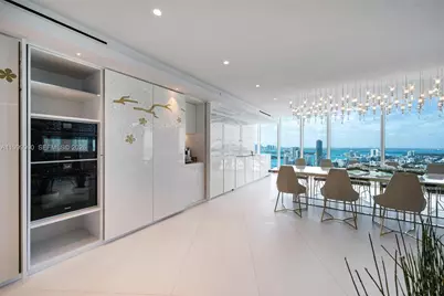 300 S Pointe Dr #PH-5, Miami Beach, FL 33139 - Photo 19