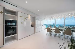 300 South Pointe Dr, Miami Beach, FL 33139 - Photo 19