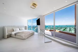 300 South Pointe Dr, Miami Beach, FL 33139 - Photo 35