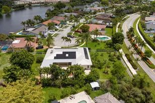 16751 Waters Edge Dr, Weston, FL 33326 - Photo 59