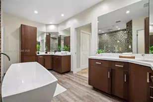 16751 Waters Edge Dr, Weston, FL 33326 - Photo 29