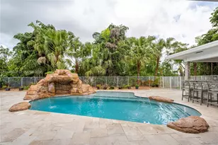 16751 Waters Edge Dr, Weston, FL 33326 - Photo 37