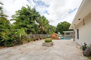 16751 Waters Edge Dr, Weston, FL 33326 - Photo 45
