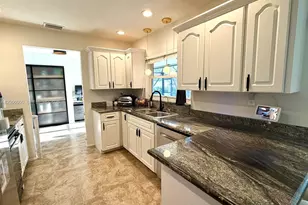 5704 SW 116th Ave, Cooper City, FL 33330 - Photo 9