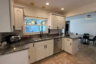 5704 SW 116th Ave, Cooper City, FL 33330 - Photo 11