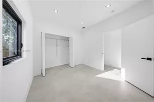 1021 NW 48th St, Miami, FL 33127 - Photo 17