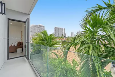3300 NE 170th St, North Miami Beach, FL 33160 - Photo 37