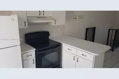 7777 W 29th Ln #202-33, Hialeah, FL 33018 - Photo 5