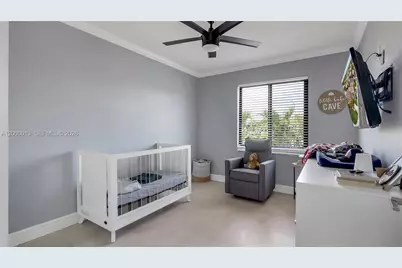 10526 SW 14th Ct, Pembroke Pines, FL 33025 - Photo 33