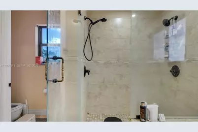 10526 SW 14th Ct, Pembroke Pines, FL 33025 - Photo 31