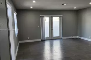 210 NW 57th St, Oakland Park, FL 33309 - Photo 11