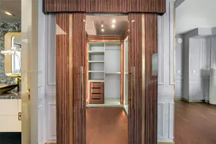 300 South Pointe Dr, Miami Beach, FL 33139 - Photo 17