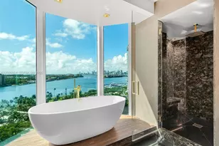 300 South Pointe Dr, Miami Beach, FL 33139 - Photo 23