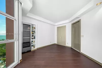 300 S Pointe Dr #1501, Miami Beach, FL 33139 - Photo 29