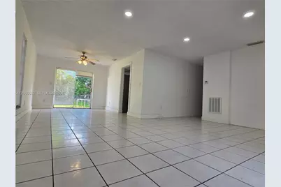 400 NE 142nd St, North Miami, FL 33161 - Photo 5