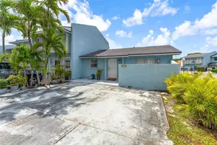 3868 SW 107th Ave, Miami, FL 33165 - Photo 3