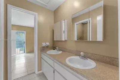 3868 SW 107th Ave #5-11, Miami, FL 33165 - Photo 15