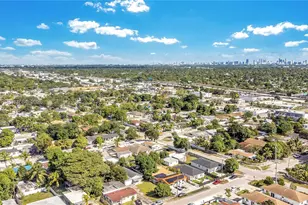 827 NW 114th St, Miami, FL 33168 - Photo 23