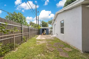 827 NW 114th St, Miami, FL 33168 - Photo 19