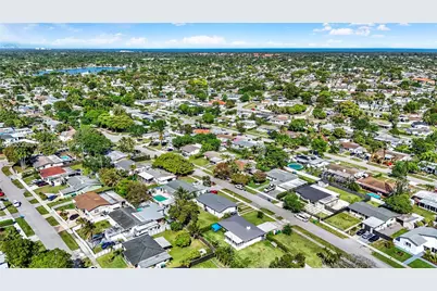 9401 Jamaica Dr, Cutler Bay, FL 33189 - Photo 39