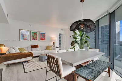 45 SW 9th St #1803, Miami, FL 33130 - Photo 17