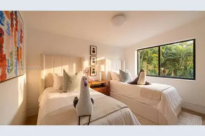 12600 Ixora Rd, North Miami, FL 33181 - Photo 11