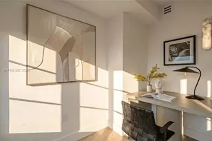 12600 Ixora Rd, North Miami, FL 33181 - Photo 9