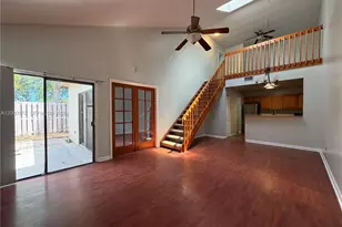 4151 Palm Bay Cir, West Palm Beach, FL 33406 - Photo 5