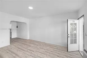 717 Espanola Way, Miami Beach, FL 33139 - Photo 13