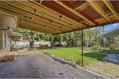 490 E 45th St, Hialeah, FL 33013 - Photo 45
