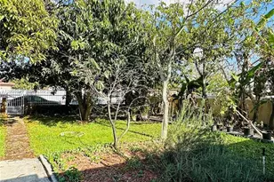 490 E 45th St, Hialeah, FL 33013 - Photo 21