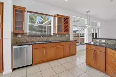 19018 NW 23rd Pl, Pembroke Pines, FL 33029 - Photo 13