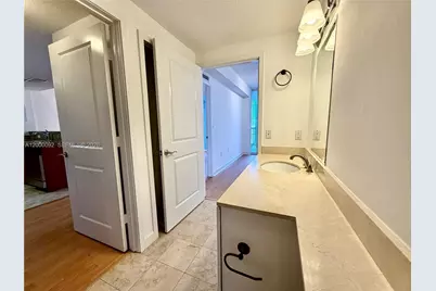 170 SE 14th St #2906, Miami, FL 33131 - Photo 23