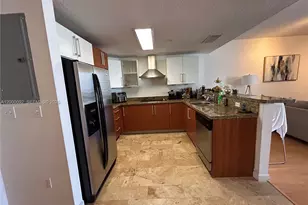 170 SE 14th St, Miami, FL 33131 - Photo 1