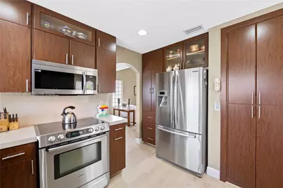 3844 NW 63rd Ter, Coral Springs, FL 33067 - Photo 5