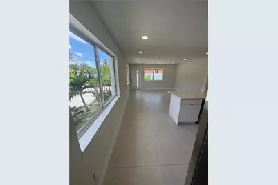 850 NW 109th St, Miami, FL 33168 - Photo 11