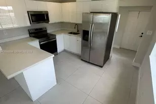 850 NW 109th St, Miami, FL 33168 - Photo 3