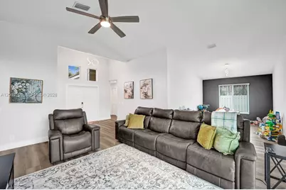 1063 Cedar Falls Dr #1063, Weston, FL 33327 - Photo 17