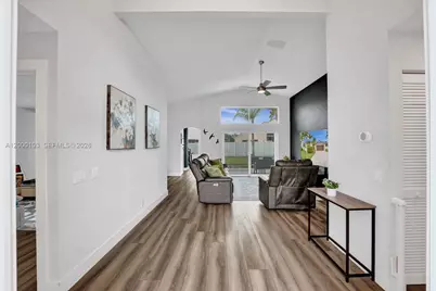 1063 Cedar Falls Dr #1063, Weston, FL 33327 - Photo 5