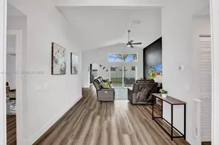 1063 Cedar Falls Dr, Weston, FL 33327 - Photo 5