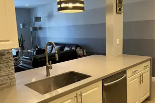 808 SW 147th Ave, Pembroke Pines, FL 33027 - Photo 7