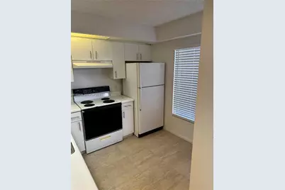 800 SW 137th Ave #404G, Pembroke Pines, FL 33027 - Photo 5