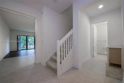 106 SW 127th Terrace #106, Plantation, FL 33325 - Photo 9