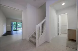106 SW 127th Terrace, Plantation, FL 33325 - Photo 9