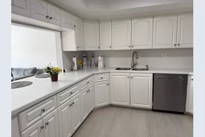 17455 NW 75th Pl #203, Hialeah, FL 33015 - Photo 7