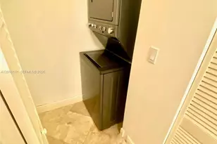 16590 NE 26th Ave, North Miami Beach, FL 33160 - Photo 17