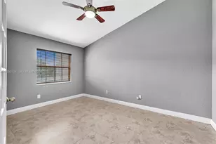 2881 N Oakland Forest Dr, Oakland Park, FL 33309 - Photo 17