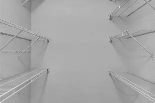 2881 N Oakland Forest Dr, Oakland Park, FL 33309 - Photo 21